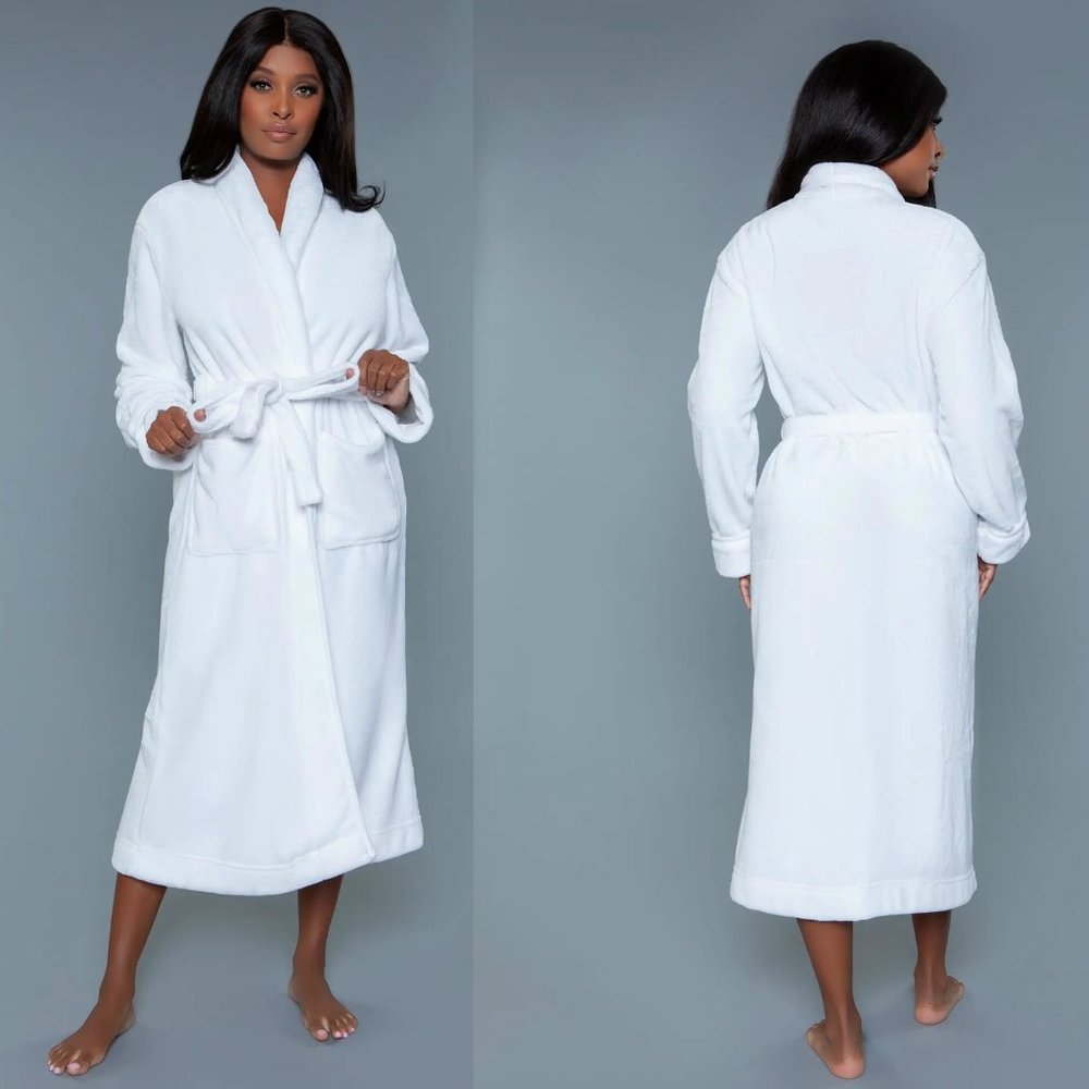 NWT Be Wicked Helena Whole Length Plush Robe, S/M, L/XL, White